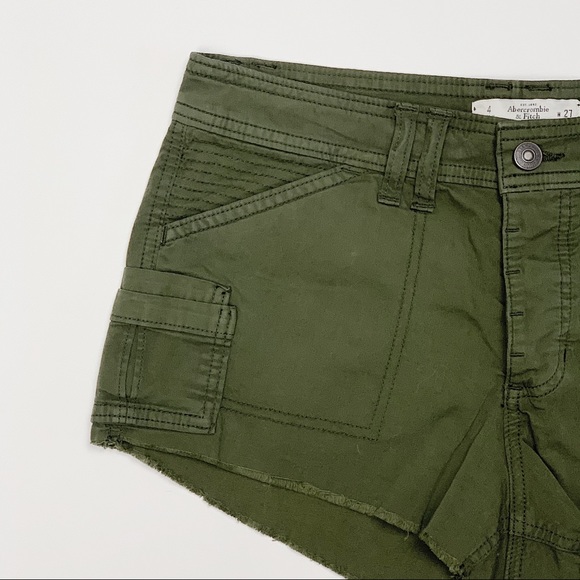 Abercrombie Green Cargo Shorts - Picture 6 of 10